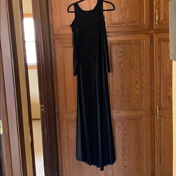 Vince Camuto Evening Gown - Picture 2 of 2